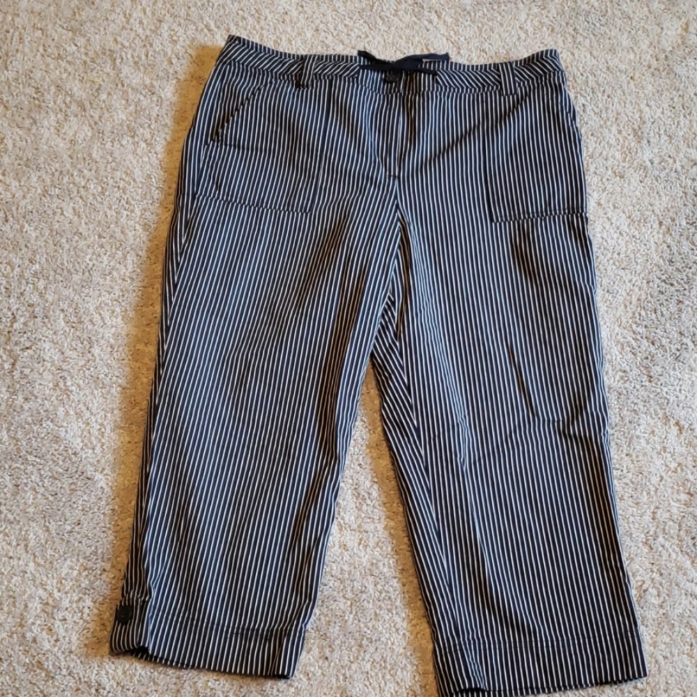 Striped capri pants